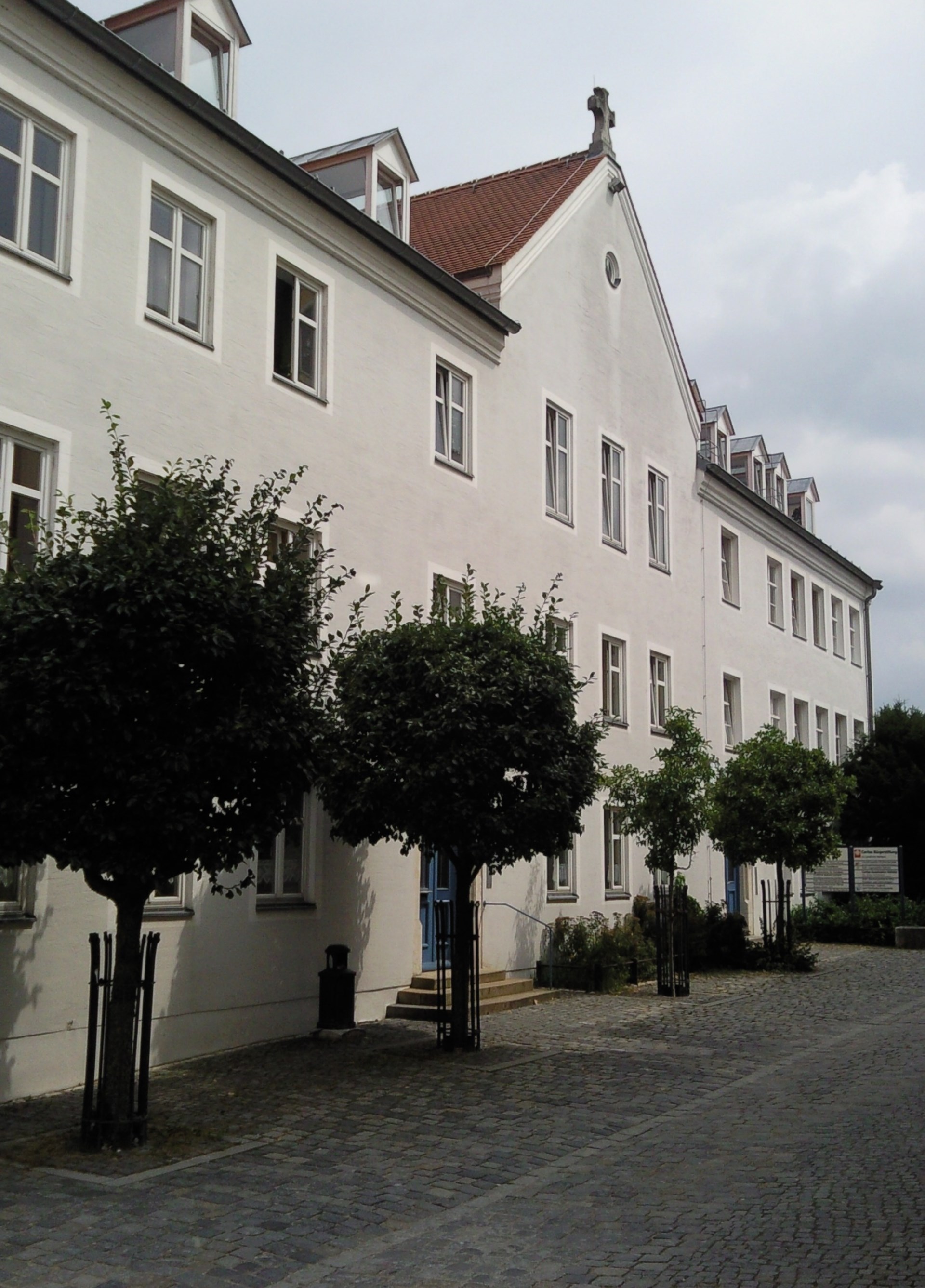 Gebäudeansicht des Sozialzentrums Kelheim in der Pfarrhofgasse 1